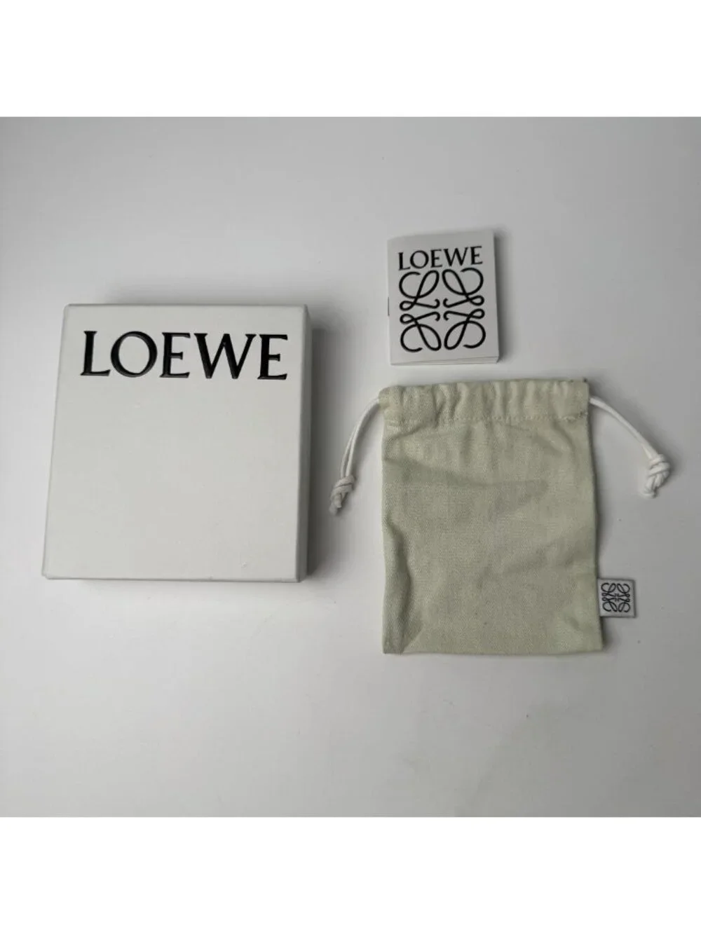 Loewe Anagram L-shaped Zipper Coin Purse Card Case Black
